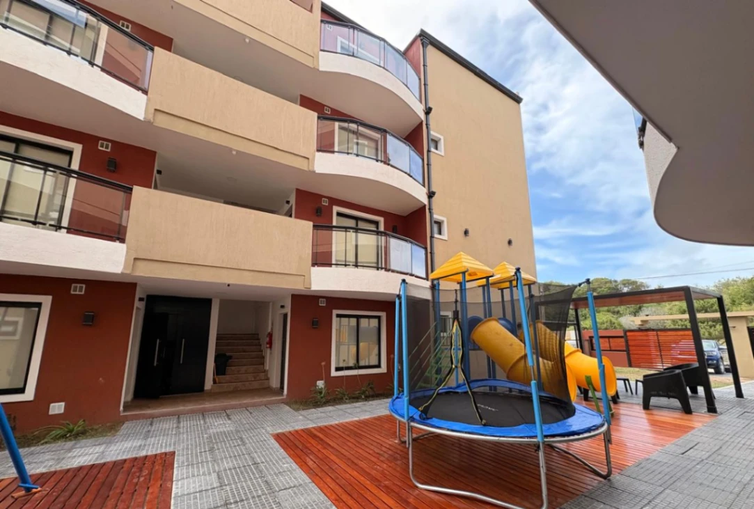 Departamento N° 4 Primer Piso Torre Sur